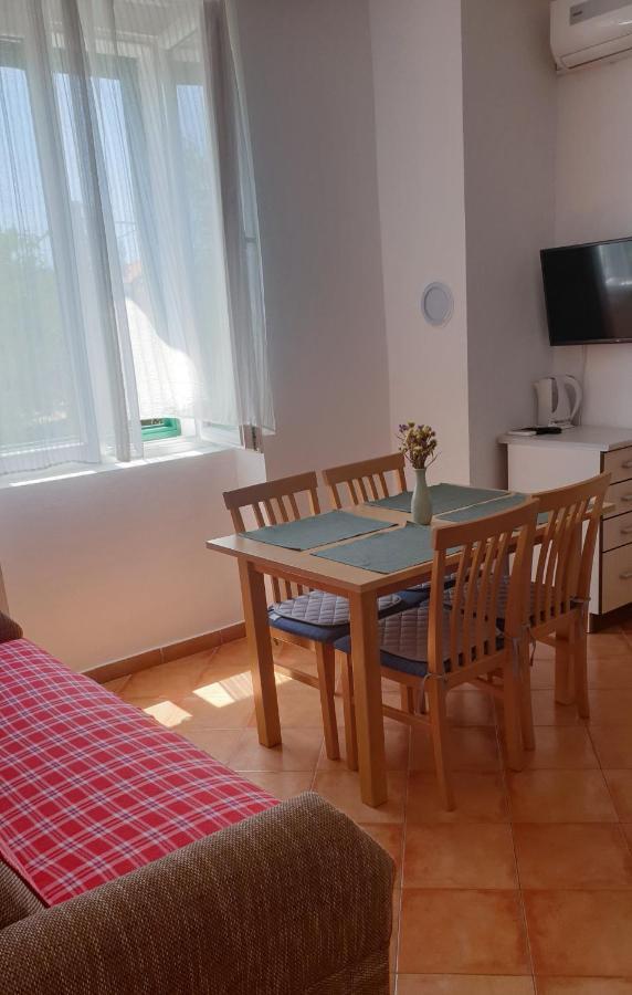 Apartmani Paron Sime Seline ภายนอก รูปภาพ